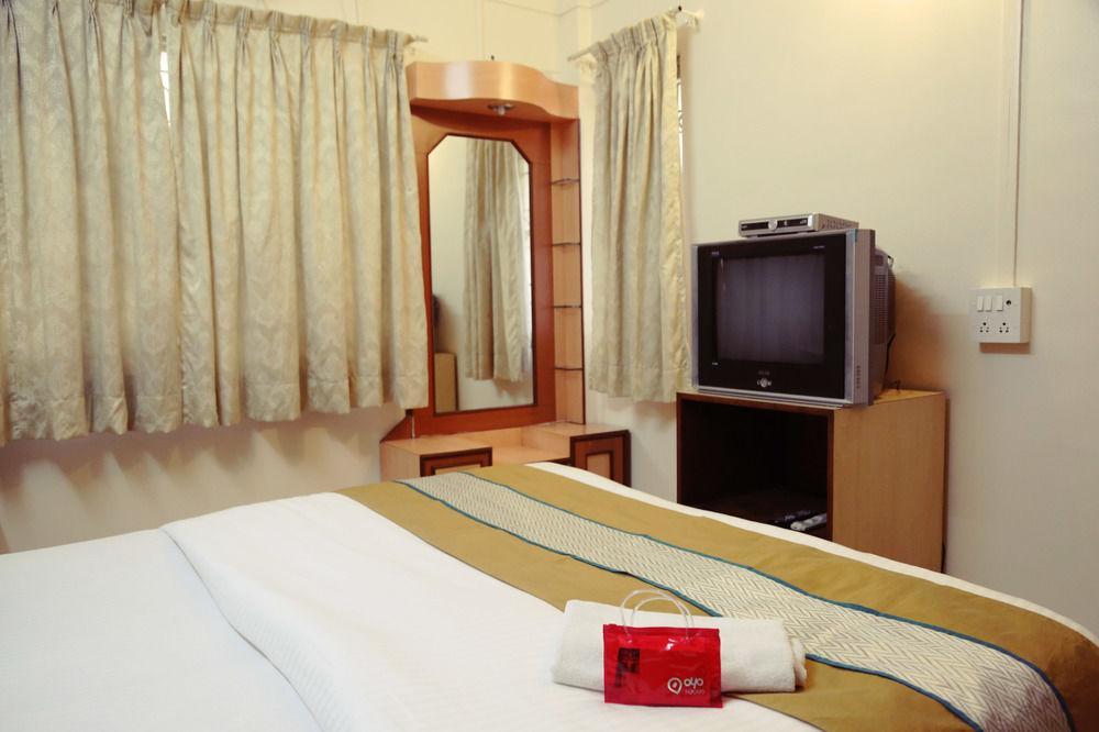 Oyo 946 Royce Studio Apartments Пюн Екстериор снимка